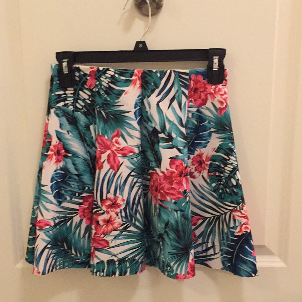 Tropical print skirt